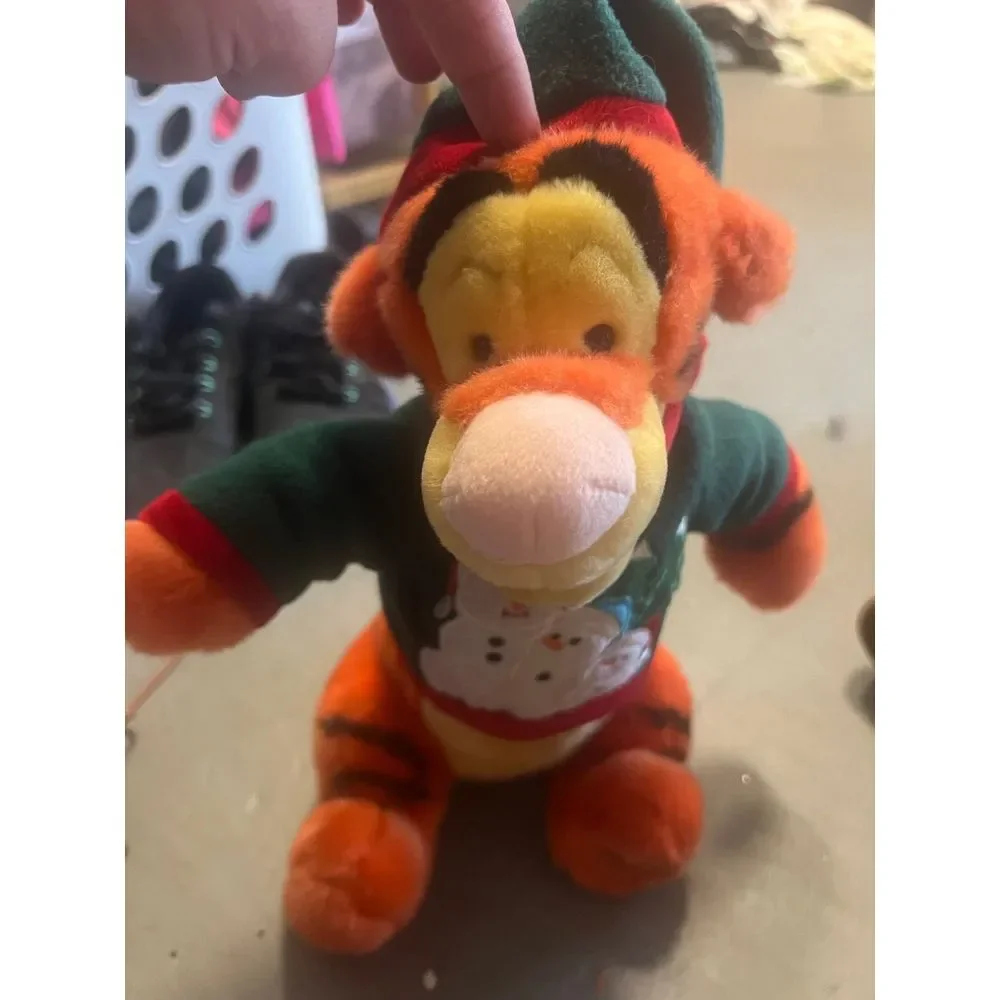Tigger Christmas‎ stuffed animal